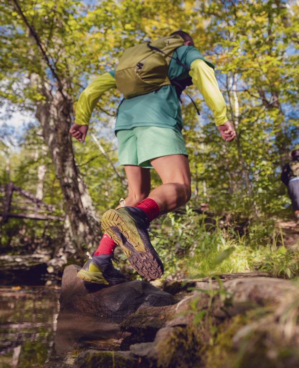 Men's Targhee Apex Wide Waterproof Hiking Boot | Dark Olive/Khaki