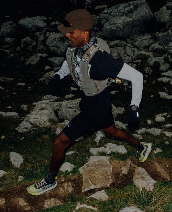 Men's Seek Trail Running Shoe  |  Black/Evening Primrose